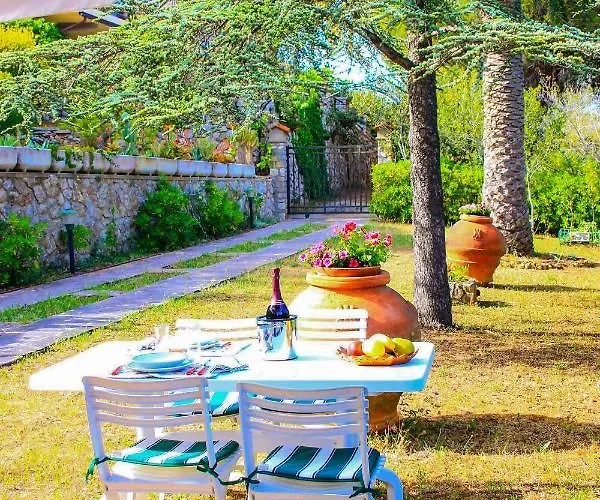 Vakantiehuis Villino Kalithea Cavo